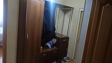 tibbi dolab: İşlənmiş, 3 qapılı, Güzgülü, Qəhvəyi, Digər material, Açılan, Düz dolab — 1