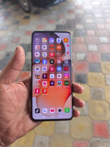 işlemiş soyuducu: Redmi Note 13 Pro+, 512 GB, rəng - Qara — 2