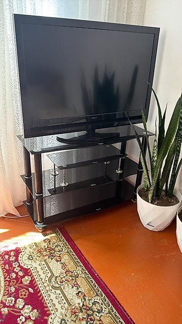 televizor satisi: Satılır Televizor və Televizor altlığı ünvan Bakixanov stansiyasının — 1