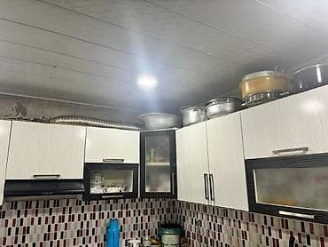 quhna mebeli: Mətbəx mebeli dəsti - Üst və alt modullar: Künc yerləşimli, çoxsaylı — 4