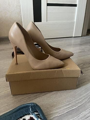 Qadın stiletto tuflilər – 2 cüt - Model: Klassik sivri burunlu, nazik