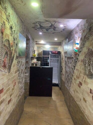 arenda kafelər: Nəsimi rayonu,Azadliqla Inqilab kucesinin kesişmesinde yerlesen,9 — 16