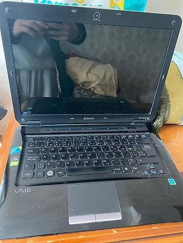 Sony: Sony notebook yaxsi vezyetdeeir ofis isderi ucun uygundur parametrleri — 1