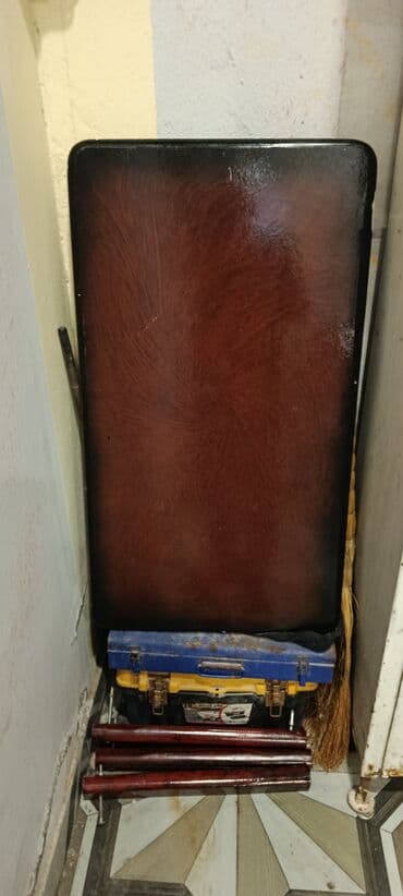 Divan və kreslo dəstləri: İşlənmiş, Jurnal masası, 2 kreslo, Divan, Bazasız, Açılmayan — 7