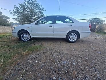 Nissan Bluebird: 1.6 l | 2007 il Sedan — 6