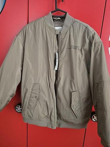 Bomber stili yüngül kürkə - Ölçü: 13–14 (uşaq/yeniyetmə) - Rəng