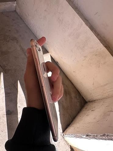 iphone 10 plus: IPhone 8 Plus, 64 GB, Qızılı, Barmaq izi — 4