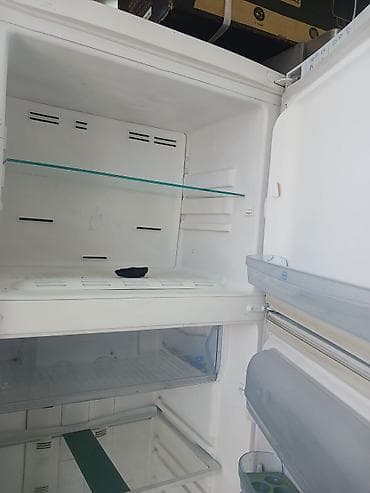 işlenmiş soyuducu: İşlənmiş 2 qapılı Indesit Soyuducu Satılır, rəng - Ağ, Təkərli — 3