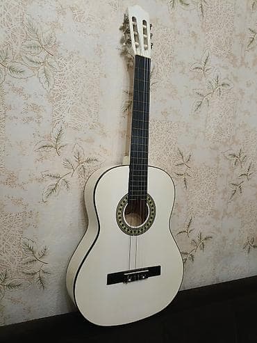 Klassik gitara, Yeni lalafo.az -da Klassik gitara, Yeni