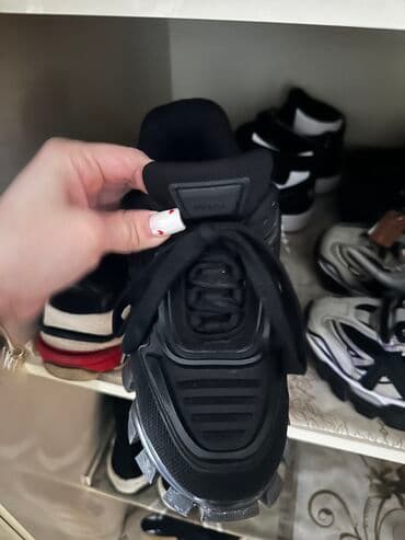 adidas qaçış üçün qadın krossovkaları: Ölçü: 38, rəng - Qara, İşlənmiş — 2