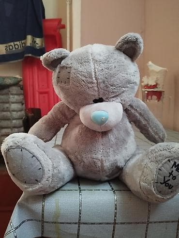 oyuncaq masin type 0: Teddy ayı 2gundu uşağa hədiyyə alinib 25manata oynatmir.Texmini ölçüsü — 1