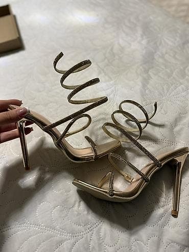 qız ucun ayaqqabı: Hundurdaban ayaqqabı yeni alınıb,geyinilməyib,15 manata satılır — 1