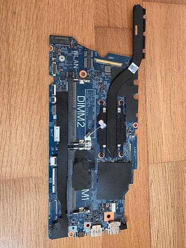 Noutbuk komponentləri: Dell Latitude 3410 ana plata. Ekran kabeli girən yeri nasazdır. təmir — 1