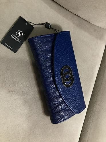 Zərif göy rəngdə çanta (klatç) 👝 • Rəng: Göy • İki istifadə imkanı — 1