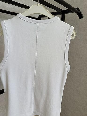 stringer alt geyimi: Ağ rəngli qadın rib toxumalı “tank top” (qolsuz köynək) - Klassik — 4