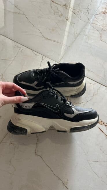 Ayaqqabılar: Məhsul: Nike idman ayaqqabısı (snikers) - Rəng: qara + krem-ağ — 1