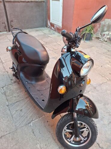 BMW: - 2, 50 sm3, 2024 il, 1338 km — 3