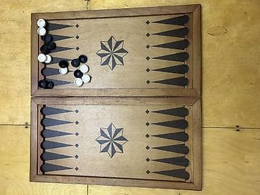 Taxta nərd-–şahmat lövhəsi (2-i 1-də) - Material: tam taxta korpus