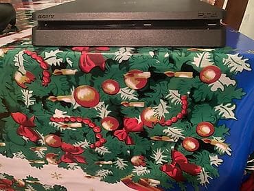 Sony PlayStation 4 Slim oyun konsolu Xüsusiyyətlər: - Model: PS4 Slim