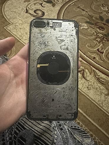 dubay ayfon 16: IPhone 8 Plus, 64 GB, Qara, Qırıq, Barmaq izi — 4