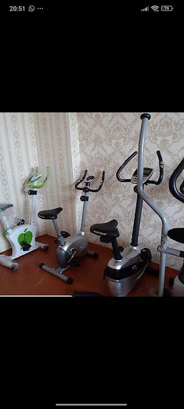 Məhsul: Stasionar velosiped (idman velotrenajoru) Təsvir: - Evdə