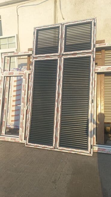 kombi şkaf: Mənfəz li̇ şkaflar. Kondi̇si̇oner ve kombi̇leri̇n kabağina plasti̇k — 9