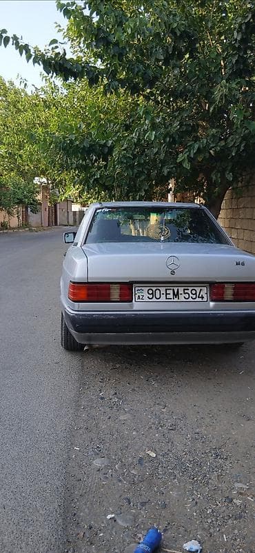 Avtomobil alışı: Mercedes-Benz 190 (W201): 1.8 l | 1992 il Sedan — 6