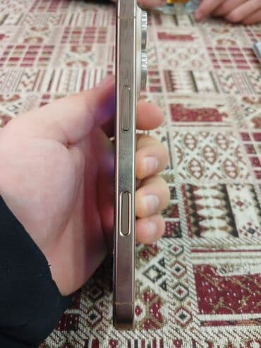 Alcatel: IPhone 16 Pro, 256 GB, Desert Titanium, Qırıq — 7