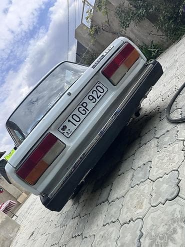 VAZ (LADA): VAZ (LADA) 2107: 1.5 l | 2000 il 30000 km Sedan — 4