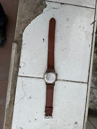 Qadın geyimləri: Poljot “Signal” mexaniki qol saatı - Brend/model: Poljot Signal — 4