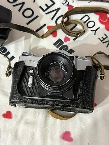 nintendo switch 2 el: İşləmir suvinir kimi satılır 

Zenit-E 35mm film fotoaparatı — 2