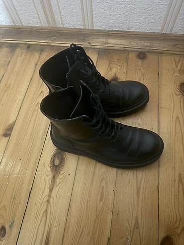 rezin bot: Qara dəri bağcıqlı uniseks botlar - Rəng: tam qara - Model: orta — 2