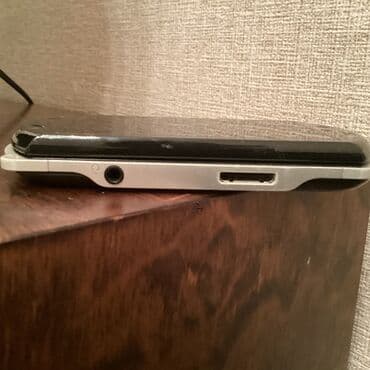 oyunlar: Psp go,yaxsi veziyyetdedir,2009 model,ekranda xırda cızıqlar — 6