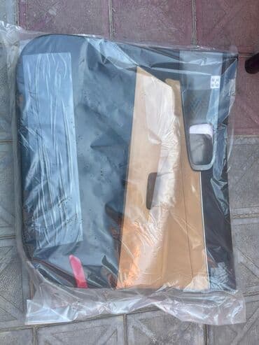 Məhsul: Avtomobil qapı döşəməsi (salon qapı kartı) - Rəng