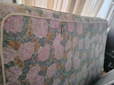 konsol masa: İkinəfərlik çarpayı, Rumıniya, İşlənmiş — 5