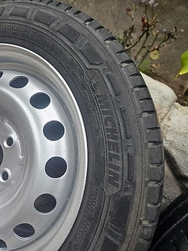 kia balaca masin: 4 ədəd təkər-disq komplekti - Marka: Michelin (Michelin Agilis) - — 4