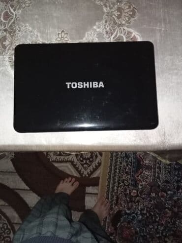 philips xenium x622: Toshiba noutbuk Xüsusiyyətlər: - Tam ölçülü klaviatura və ayrıca — 2