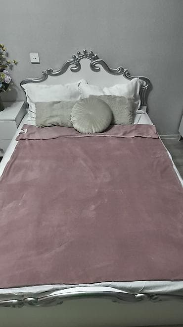 usag ucun: Salam çarpayı satılır + matras 190 uzunluq 160 eni Qiymet 350 — 1