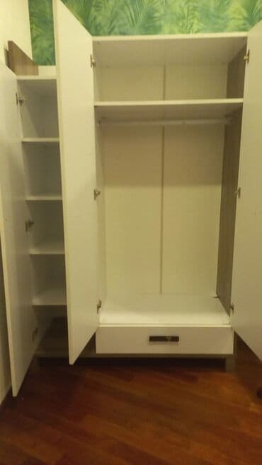 polkalı şkaf: İşlənmiş, Açılan, 3 qapılı Düz dolab, Şifonyer — 2