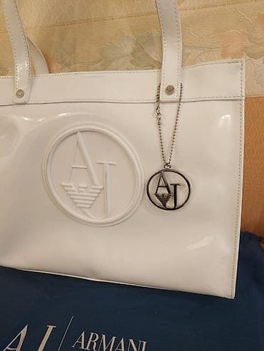 LIFAN: Italiyanin meshur Armani Jeans markasinin ag cantasi. ROMA-dan alinib — 2