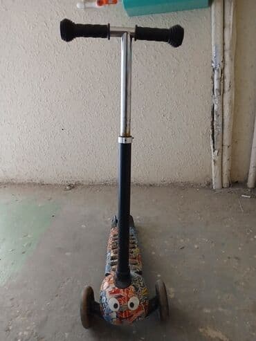 2 cı el elektrikli scooter: Skuter, samokat 2ədəd var.normal və işlək vəziyyətdə.Nərimanov metrosu — 2