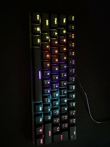 kompyuter korpusu: Rampage Plower K60 1,5 ay istifadə olunub 90manata alinib Blue switch — 1