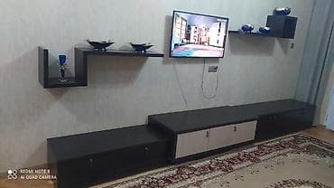 divar rəfi: İşlənmiş, Düz TV altlığı, Polkalı, Laminat — 4