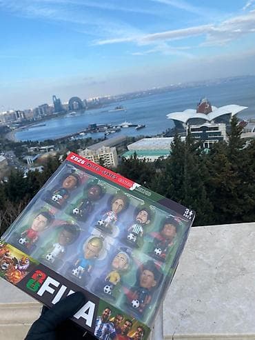 Məhsul: FIFA temalı futbolçu fiqurları dəsti - Paket: 12 ədəd