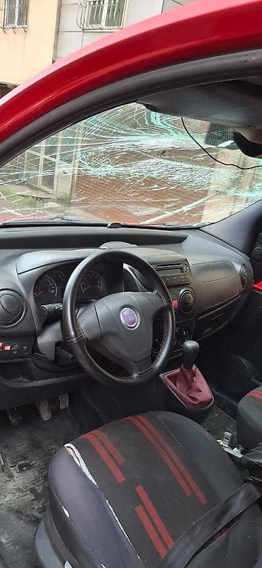 mikroavtobus satisi: Fiat Fiorino yük furgonu - Korpusu kompakt, şəhər içi daşımalar üçün — 3