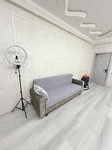 divan satılır: Boz rəngli üçyerlik divan - Dizayn: Minimal və zərif xətlər, qalın — 4