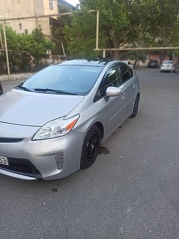 prius manitoru: Toyota Prius: 1.8 l | 2013 il Sedan — 7