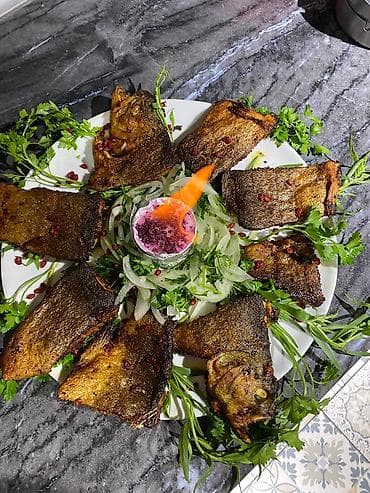 gurcu xengeli aparati: Çay evinə xanım işçi tələb olunur yaş həddi 18-35 maaş gündəlik — 1