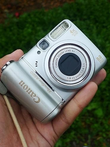 Fotoaparat canon. adi batareya ile calisir. yaddas kartı ve qutusu — 1