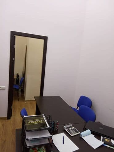 nerimanovda obyekt satilir: 28 may və nizami metrosuna yaxin yerləşən ümumi sahəsi 80 kv,m olan,3 — 5